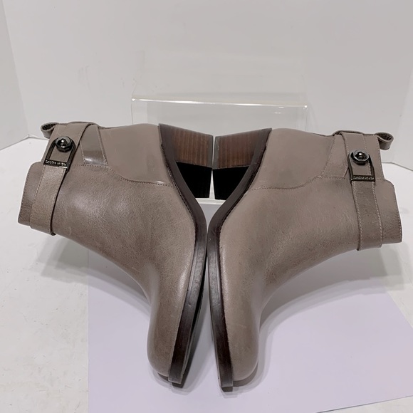 Taupe gray ankle boot Louis et Cie - Picture 6 of 9